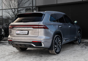 Подержанный автомобиль Geely Monjaro 2023 года (4 фото)