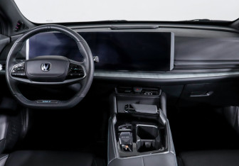 Подержанный автомобиль Changan UNI-T 2023 года (12 фото)