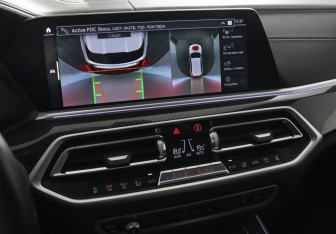 Подержанный автомобиль BMW X5 M 2021 года (16 фото)