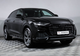 Подержанный автомобиль Audi Q8 2022 года (3 фото)
