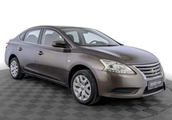 Подержанный автомобиль Nissan Sentra Sedan 2014 года (3 фото)