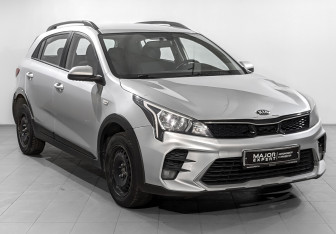 Подержанный автомобиль Kia Rio Hatchback 2021 года (3 фото)