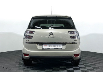 Подержанный автомобиль Citroen C4 Picasso 2017 года (6 фото)