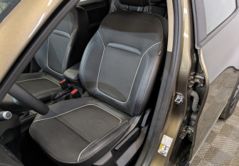 Подержанный автомобиль Renault Arkana 2021 года (20 фото)