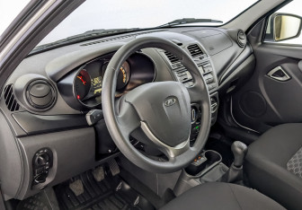 Подержанный автомобиль LADA (ВАЗ) Granta Sedan 2023 года (16 фото)