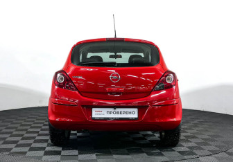 Подержанный автомобиль Opel Corsa 2010 года (6 фото)