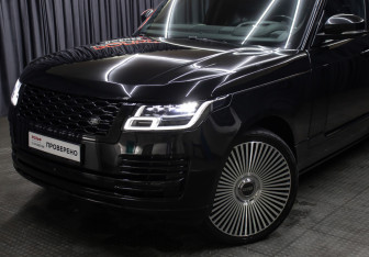 Подержанный автомобиль Land Rover Range Rover 2019 года (28 фото)