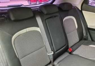 Подержанный автомобиль Kia Ceed Hatchback 2012 года (13 фото)
