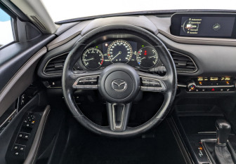 Подержанный автомобиль Mazda CX-30 2021 года (22 фото)