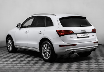 Подержанный автомобиль Audi Q5 2013 года (7 фото)