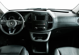 Подержанный автомобиль Mercedes-Benz Vito 2016 года (11 фото)