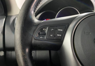 Подержанный автомобиль Kia Cerato Sedan 2011 года (14 фото)