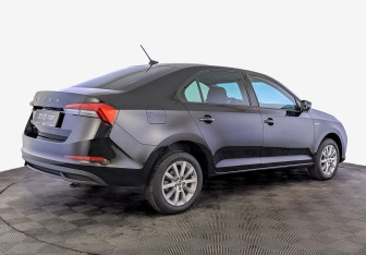 Подержанный автомобиль Skoda Rapid Liftback 2020 года (5 фото)