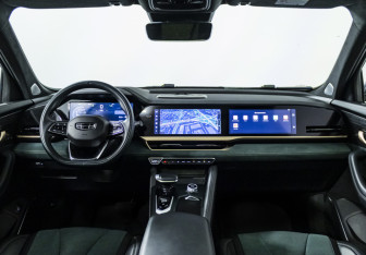 Подержанный автомобиль Geely Monjaro 2023 года (16 фото)