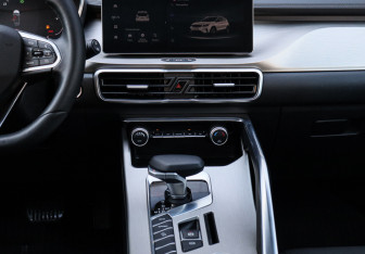 Подержанный автомобиль Belgee X50 2024 года (11 фото)