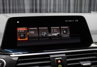 Подержанный автомобиль BMW X4 2020 года (21 фото)