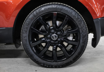 Подержанный автомобиль Land Rover Range Rover Sport 2014 года (25 фото)