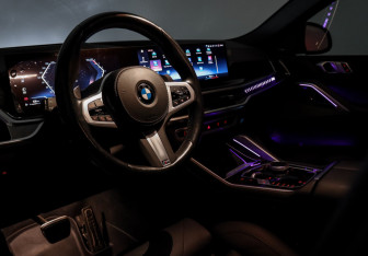 Подержанный автомобиль BMW X6 2023 года (18 фото)