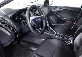 Подержанный автомобиль Ford Focus Wagon 2018 года (9 фото)