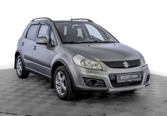 Подержанный автомобиль Suzuki SX4 Hatchback 2013 года (3 фото)