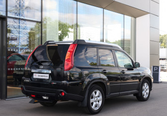 Подержанный автомобиль Nissan X-Trail 2008 года (5 фото)