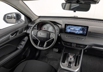 Подержанный автомобиль Haval Jolion 2024 года (28 фото)