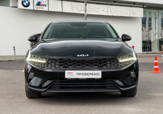 Подержанный автомобиль Kia K5 2021 года (2 фото)