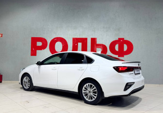 Подержанный автомобиль Kia Cerato Sedan 2020 года (5 фото)