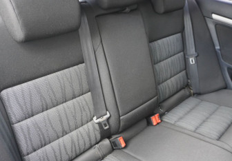 Подержанный автомобиль Skoda Octavia Liftback 2011 года (11 фото)