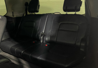 Подержанный автомобиль Toyota Land Cruiser Suv 2013 года (15 фото)