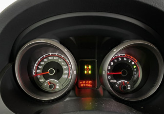 Подержанный автомобиль Mitsubishi Pajero 2014 года (12 фото)