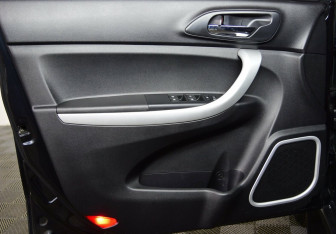 Подержанный автомобиль Changan CS35 2017 года (14 фото)