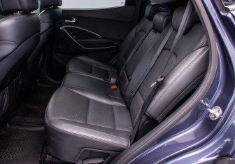 Подержанный автомобиль Hyundai Santa Fe 2015 года (11 фото)