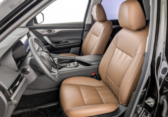 Подержанный автомобиль Changan CS95 2022 года (20 фото)