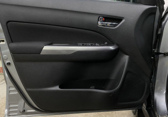 Подержанный автомобиль Suzuki Vitara 2019 года (11 фото)