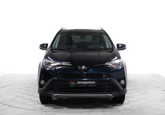 Подержанный автомобиль Toyota RAV4 2018 года (2 фото)