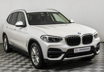 Подержанный автомобиль BMW X3 2020 года (3 фото)