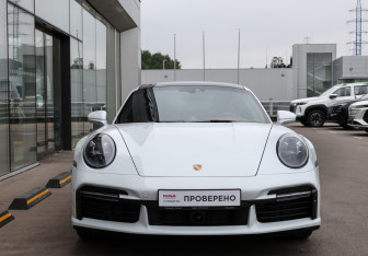 Подержанный автомобиль Porsche 911 Coupe 2023 года (2 фото)