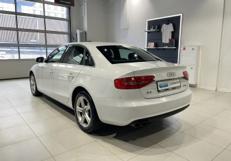Подержанный автомобиль Audi A4 Sedan 2013 года (6 фото)