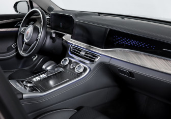 Подержанный автомобиль Hongqi H9 2023 года (9 фото)