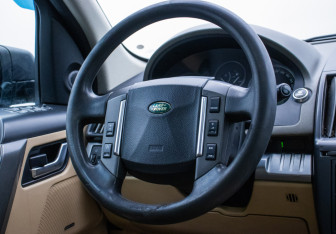 Подержанный автомобиль Land Rover Freelander 2007 года (15 фото)