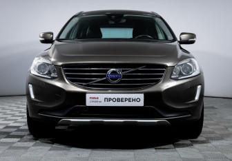 Подержанный автомобиль Volvo XC60 2015 года (2 фото)