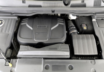 Подержанный автомобиль Geely Coolray 2023 года (9 фото)