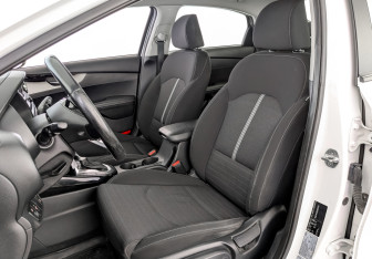 Подержанный автомобиль Kia Cerato Sedan 2019 года (20 фото)