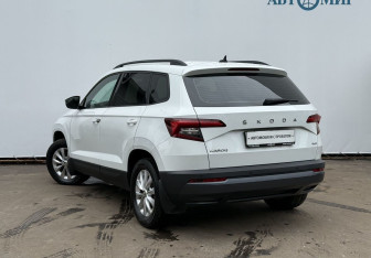 Подержанный автомобиль Skoda Karoq 2021 года (7 фото)