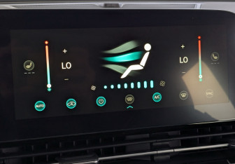 Подержанный автомобиль Omoda C5 2024 года (28 фото)