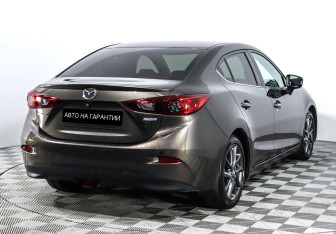 Подержанный автомобиль Mazda 3 Sedan 2015 года (5 фото)