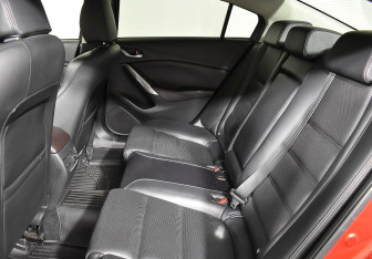 Подержанный автомобиль Mazda 6 Sedan 2016 года (15 фото)