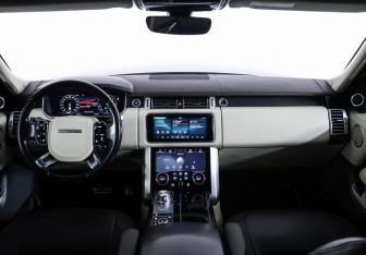 Подержанный автомобиль Land Rover Range Rover 2018 года (17 фото)