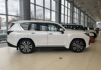 Новый Lexus LX 2024 (4 фото)